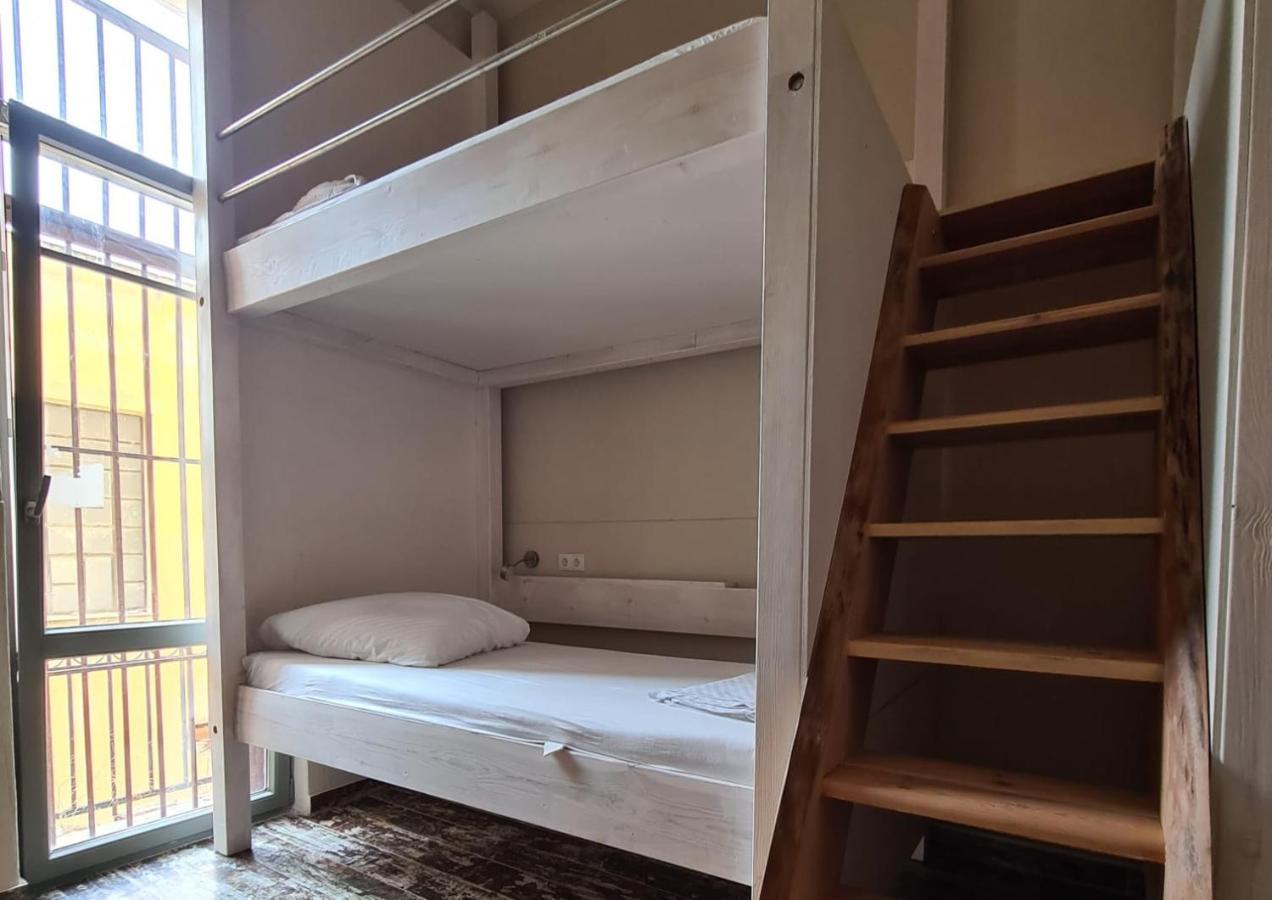Jetpak Alternative Eco Hostel Thessaloníki Eksteriør bilde