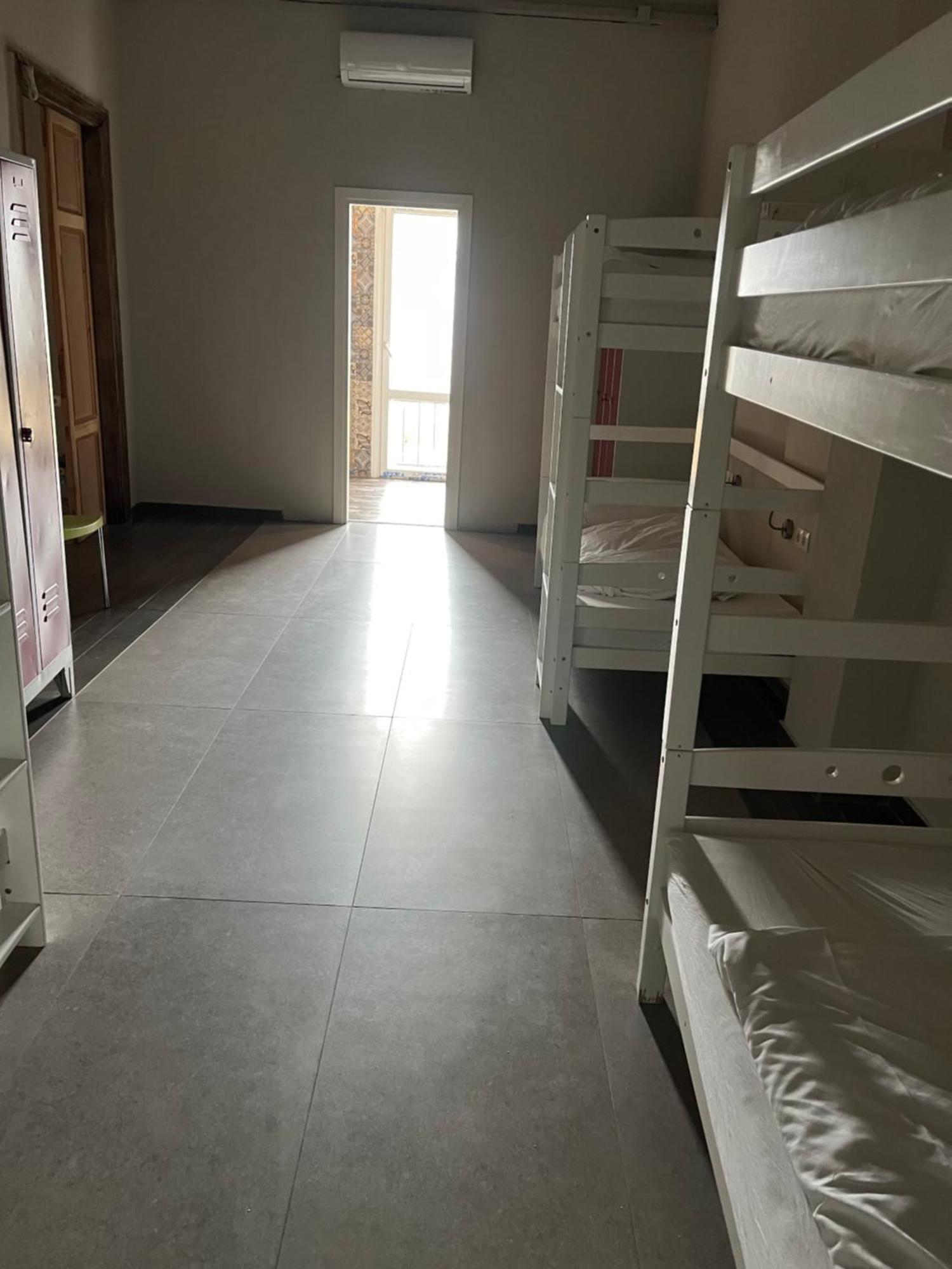 Jetpak Alternative Eco Hostel Thessaloníki Eksteriør bilde